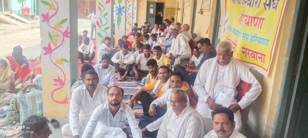 Municipal Council Employees' Strike Continues into Tenth Day; Sloganeering Against the Government