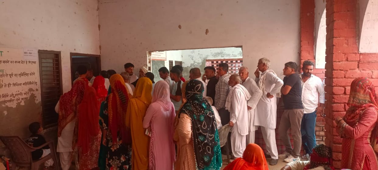 The turban of village headship of Chabari village now adorns the head of Rakesh Kumar.
