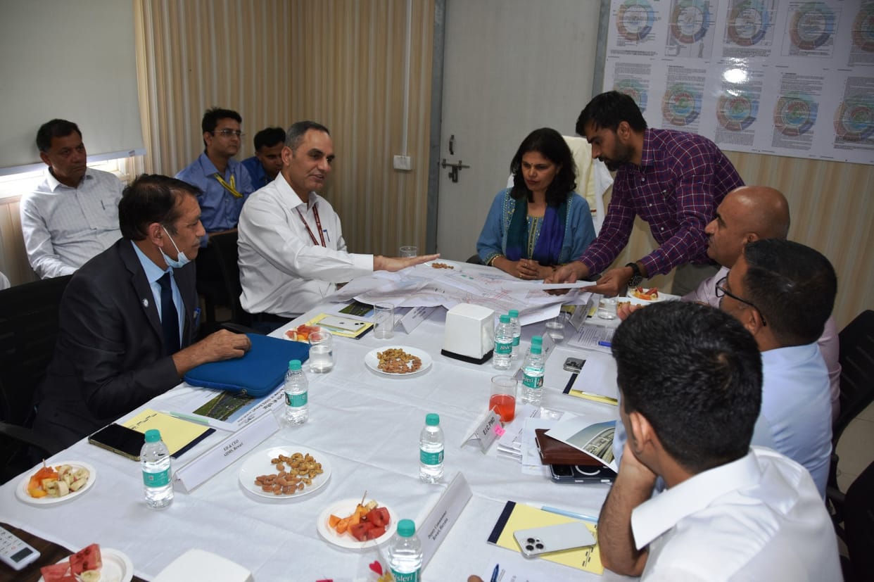 Secretary issues instructions regarding preparations for starting MBBS classes at AIIMS