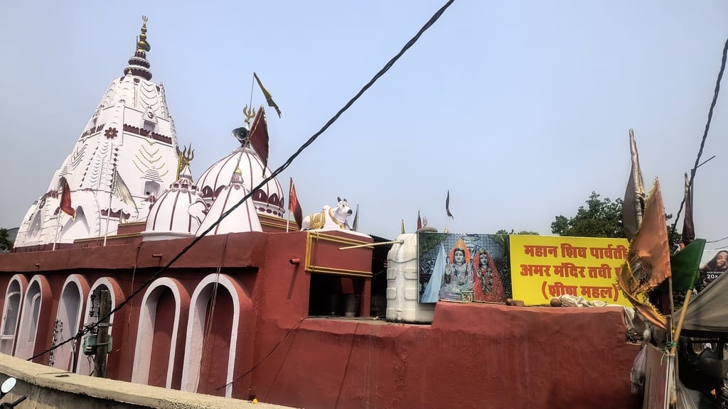 Theft at a temple located 200 meters from the Nawabad Police Station.