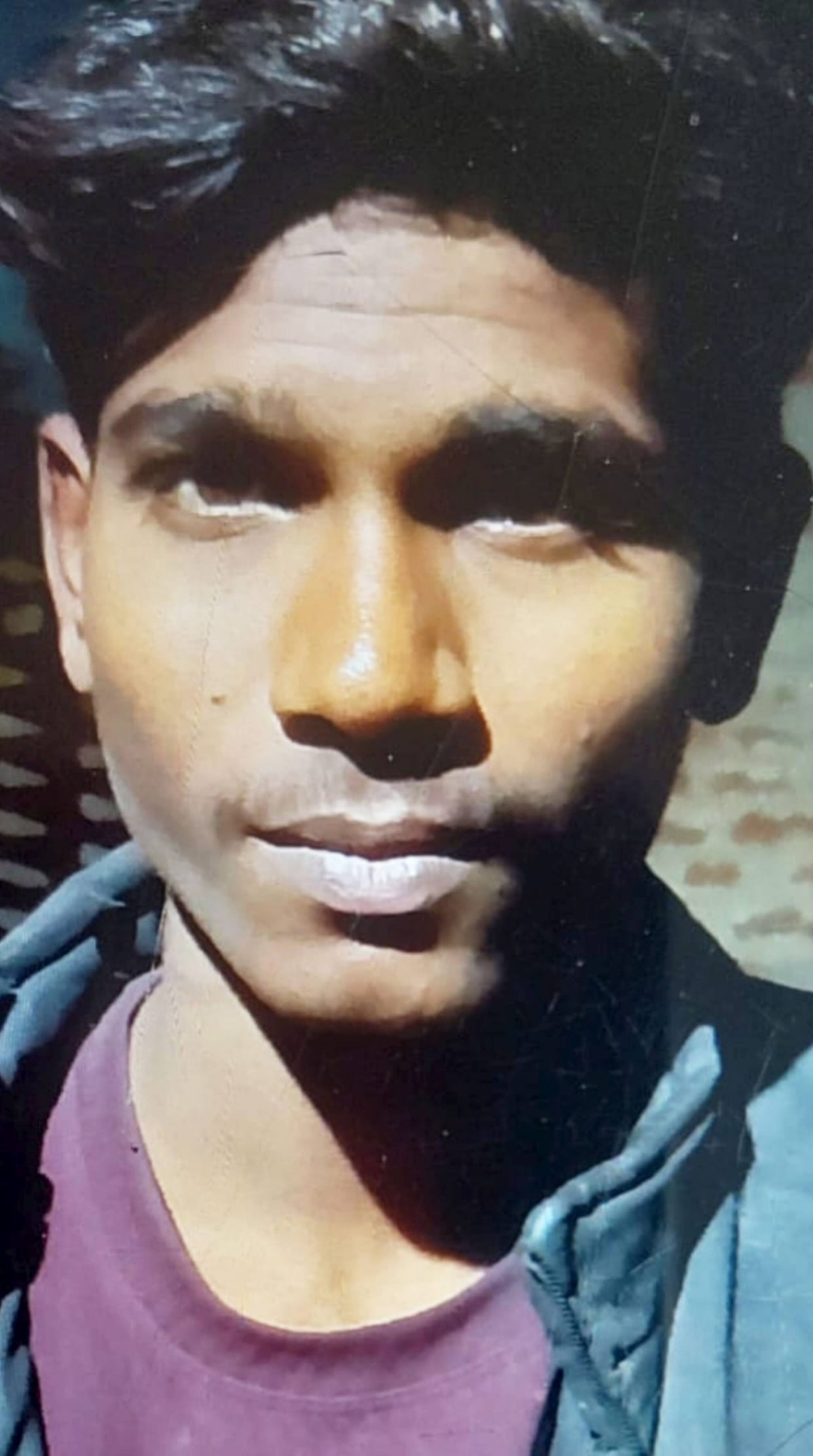 Dead body of a youth found hanging from a tree in the garden