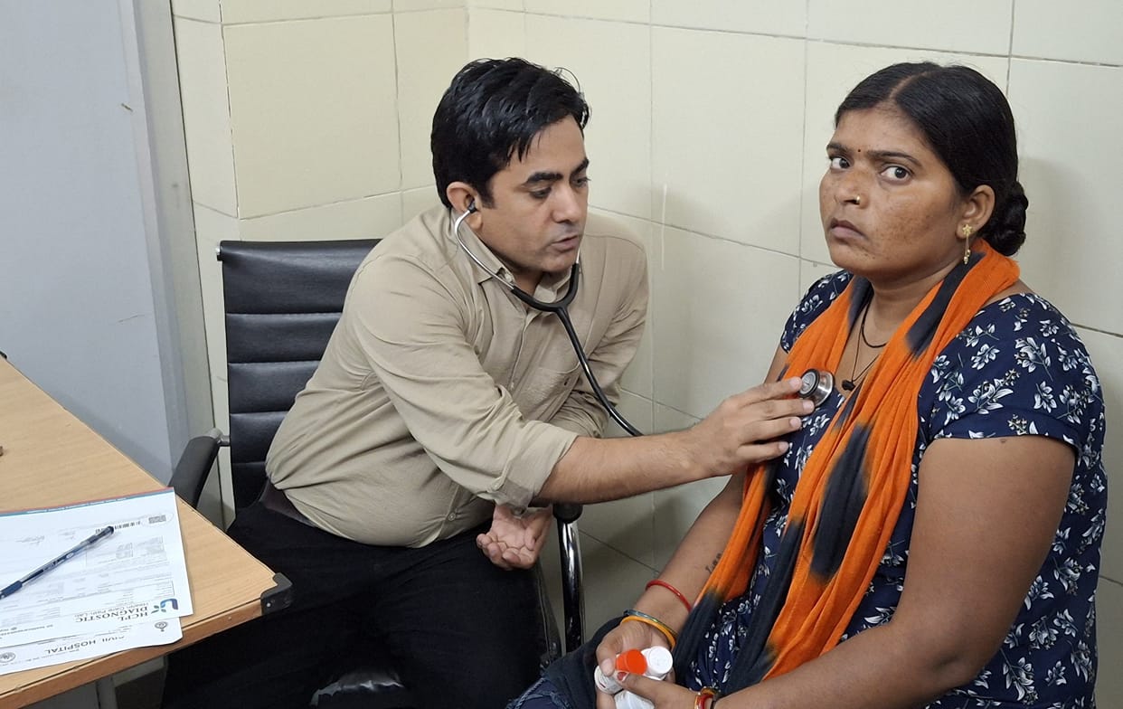 Due to the change in weather, people are now falling prey to diseases.