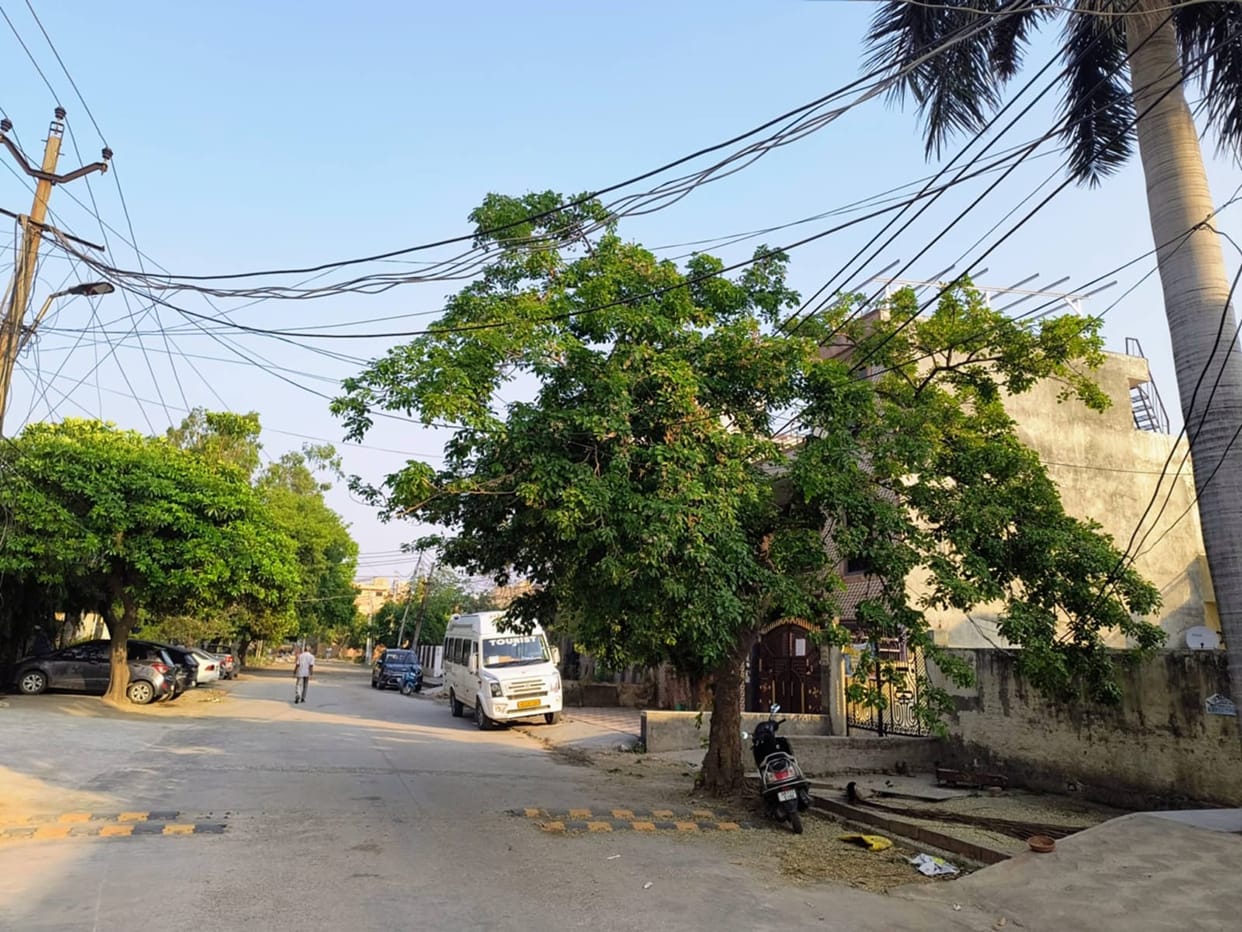 Dangling cables on main roads can cause accidents.