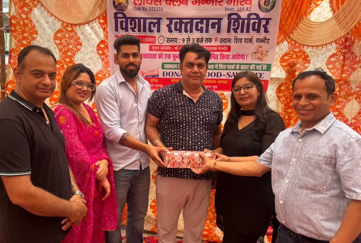 145 units of blood donated in the camp organized at Shiv Mandir Park