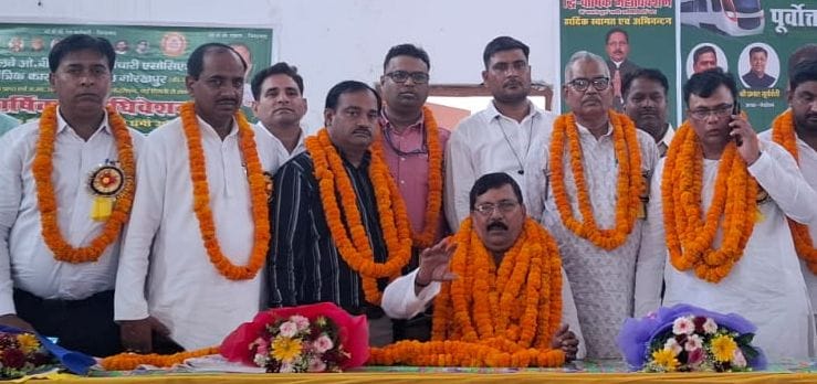 Satish became the Zonal Assistant General Secretary of North Eastern Railway OBC
