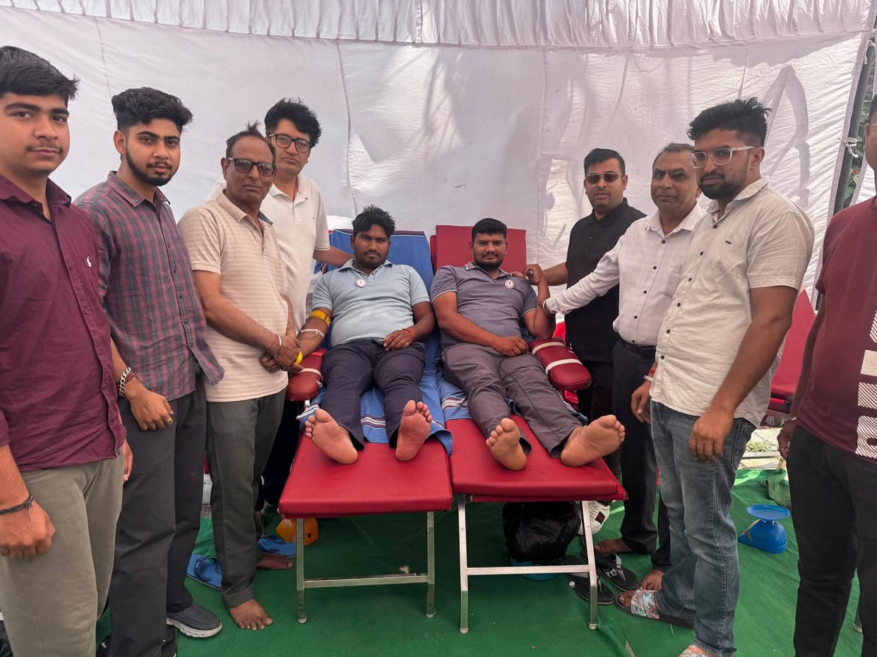 Blood donation camp organized in the memory of Mahant Satish Das Maharaj