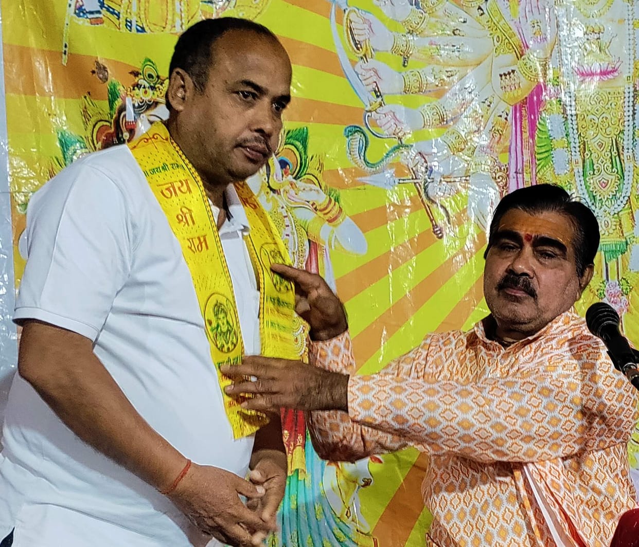 Devotees were overwhelmed with emotion upon hearing the account of the marriage of Lord Krishna and Rukmini.