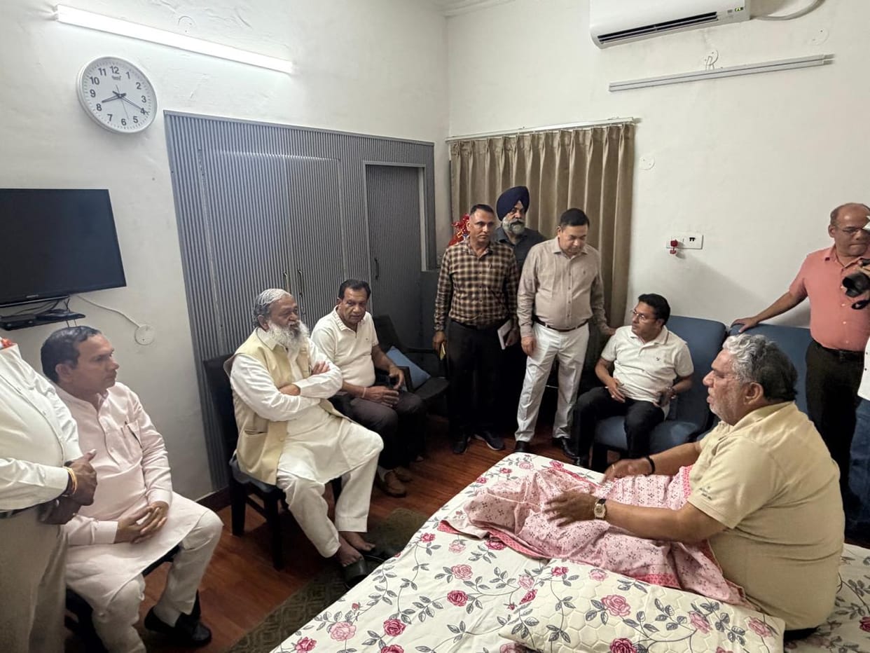 Panchayat Minister Krishnalal Panwar discharged from hospital, test report normal, injury in both knees