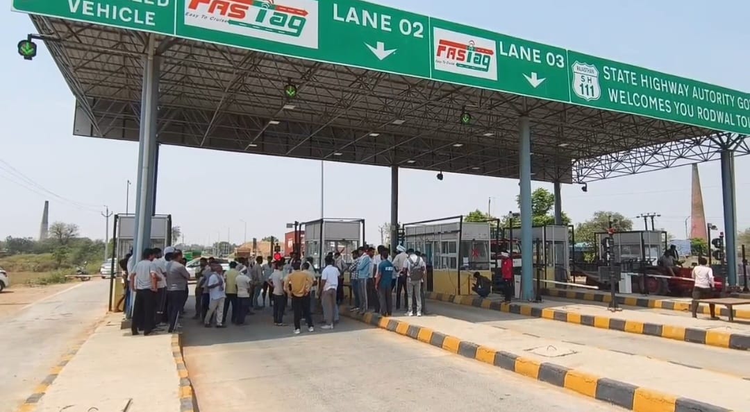 Prayagraj News: Toll plaza unwilling to disclose contract amount, stamp duty worth crores stolen