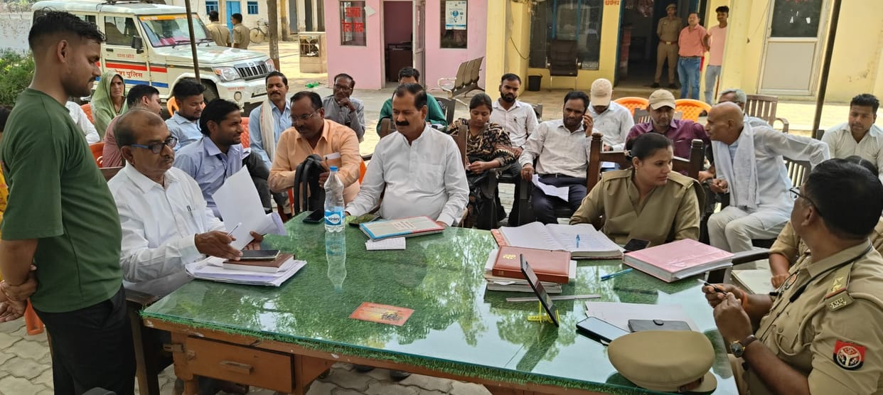Revenue personnel absent, complainants returned