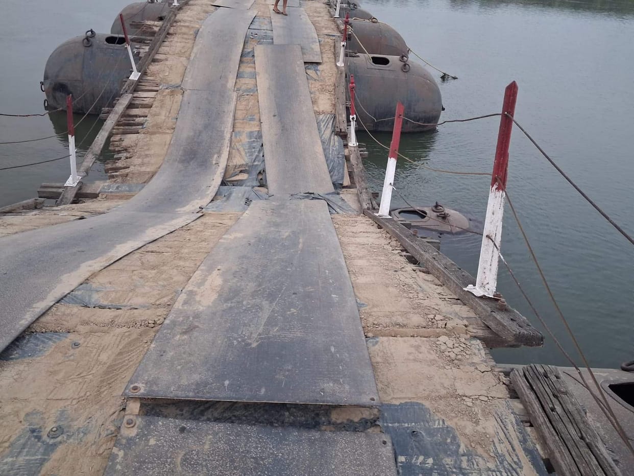 Leakage pipe sank due to water filling, Nagwa-Chochakpur Pipa bridge traffic stopped for 18 hours