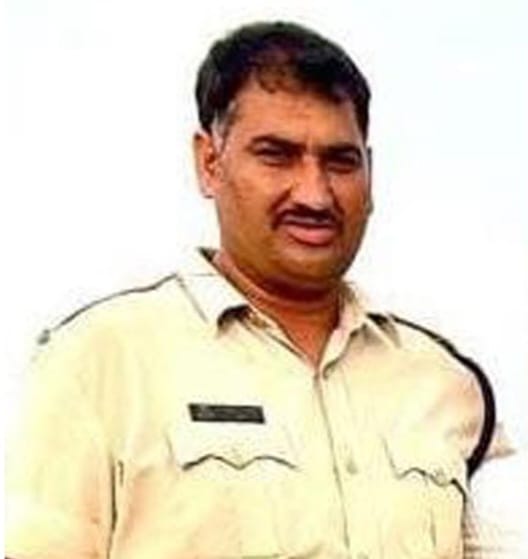 वर्दी वाले ने खुद को दे दी सजा-ए-मौत