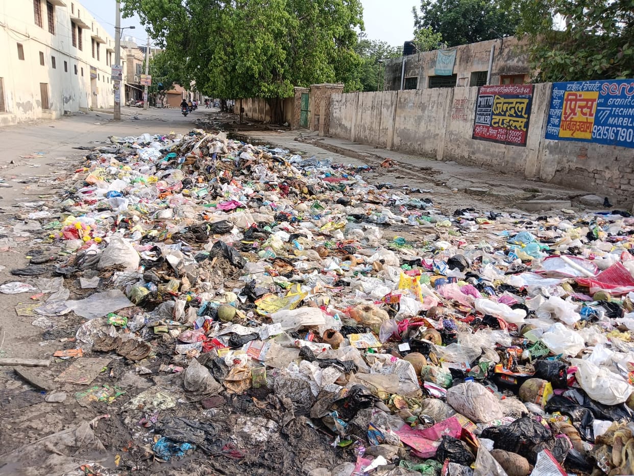 problem of rubbish lifting