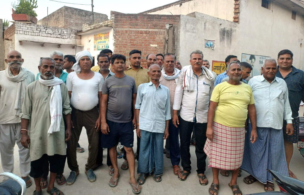Villagers protested against consolidation officers