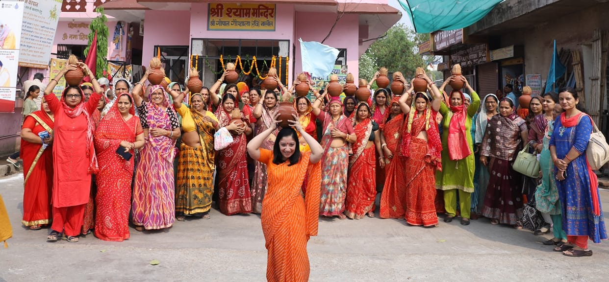 The City Resounds with Chants of "Har Har Mahadev"; A Deluge of Devotion Swells at the Somnath Swabhiman Parv.