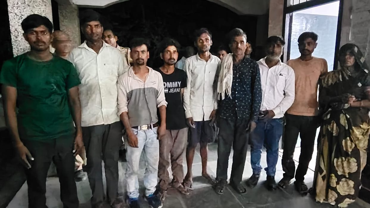 four for vandalism, robbery and arson attempt at liquor shop
