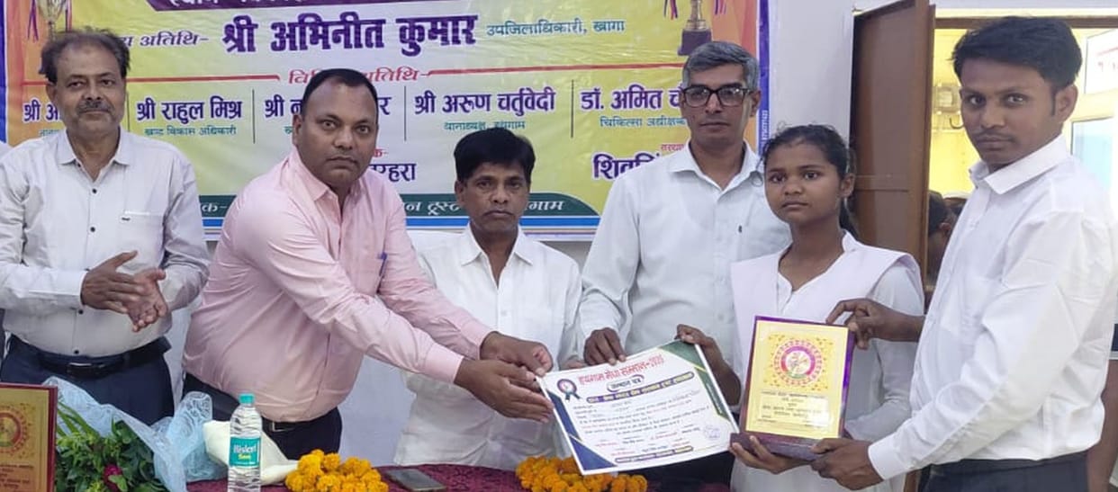 Meritorious students were honored at the Medha Alankaran ceremony.