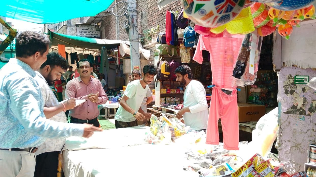 Municipal Council Issues Fines to Ten Shopkeepers