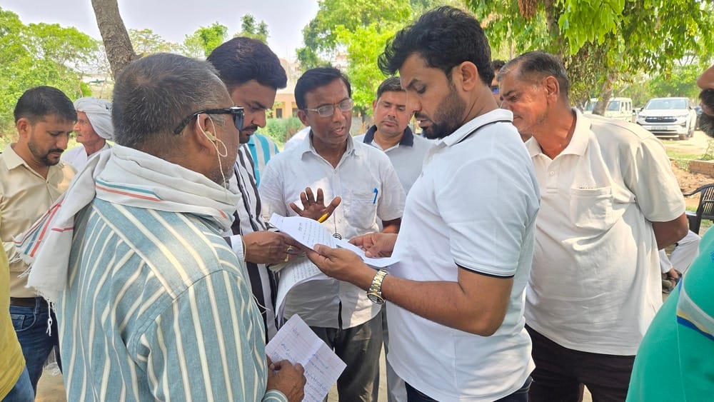 The MLA listened to the problems by holding a public court.