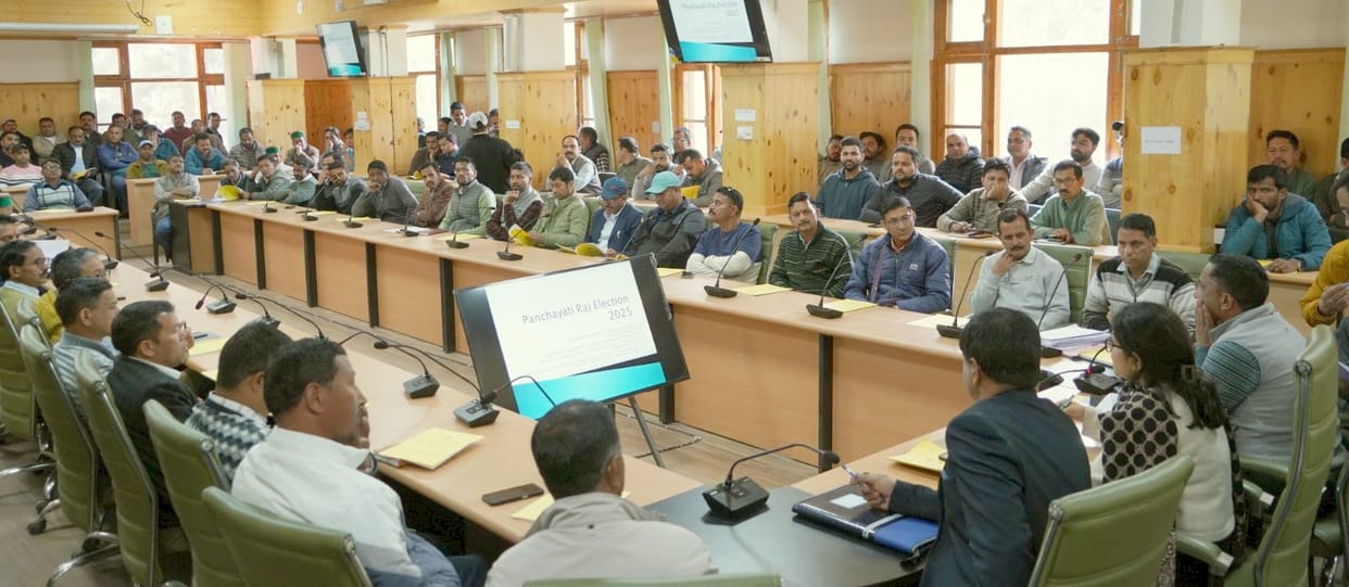 First phase training given to election personnel in Kalpa development block