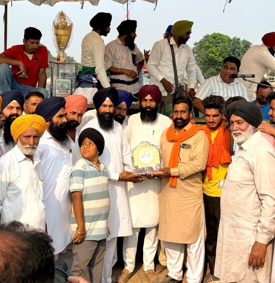 Sukhi Jadali won the bullock cart competition.