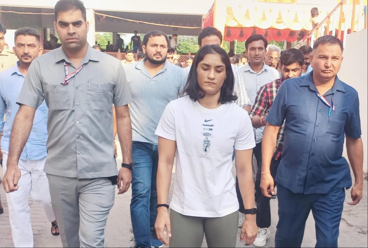 Vinesh Phogat reaches Nandini Nagar, doubts over playing