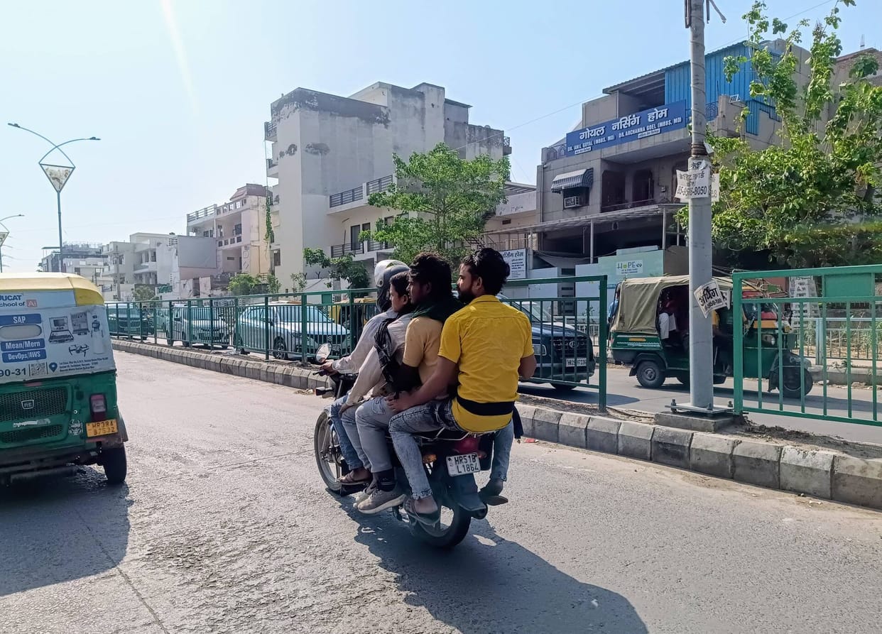 Vehicles running on the roads without following the rules, risk of accidents