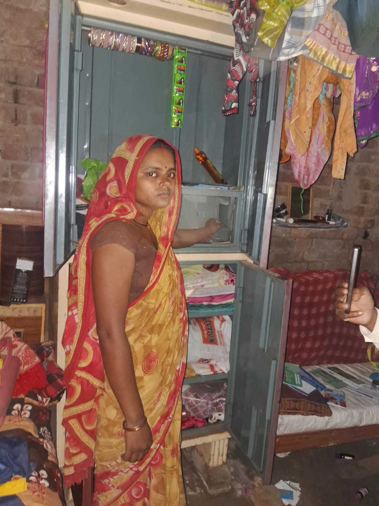 Thieves wreak havoc, steal jewellery and cash worth Rs 40 lakh from six houses