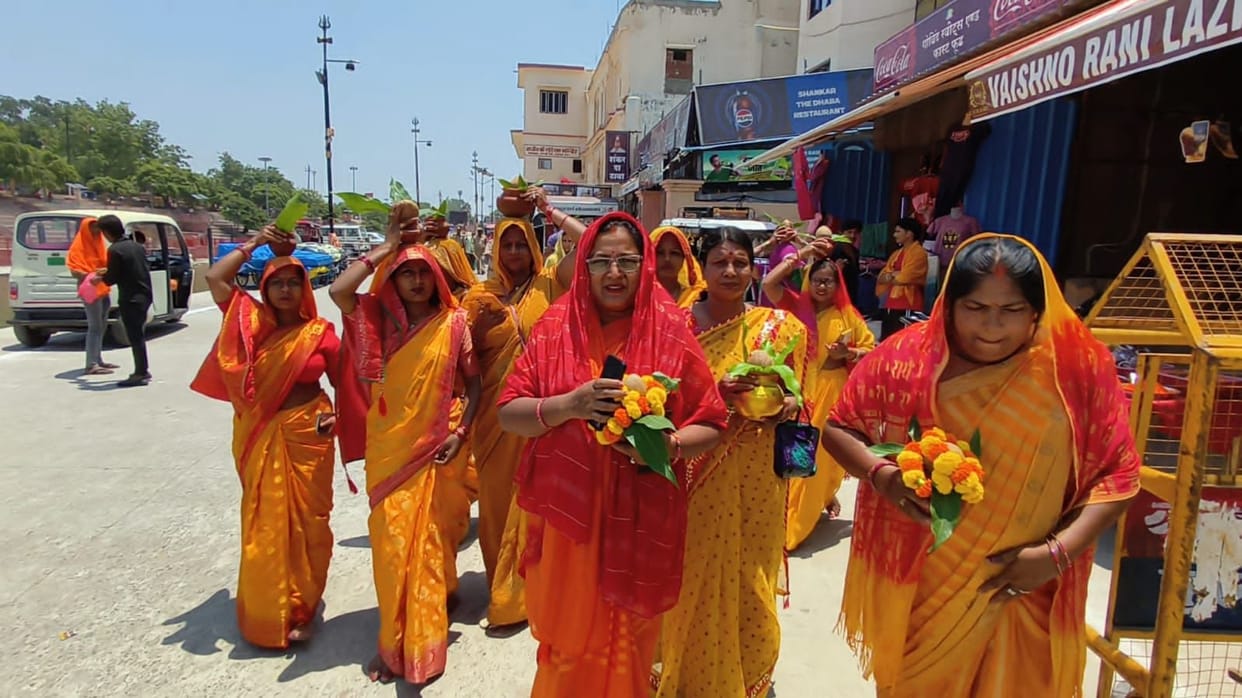 Grand Kalash Yatra on Somnath Swabhiman Parv; Crowds Swell