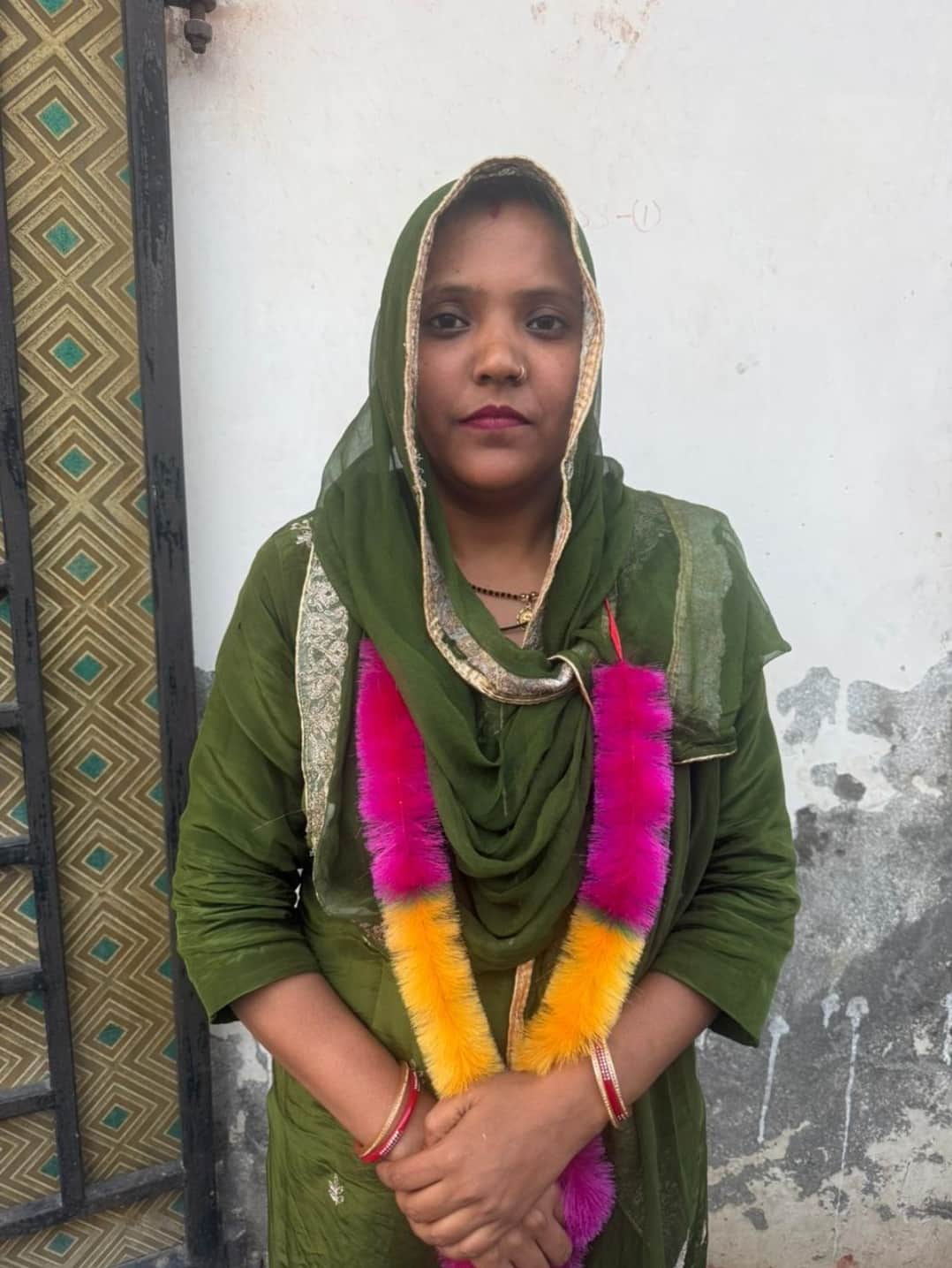 सरपंच पद की विजेता अनु रानी