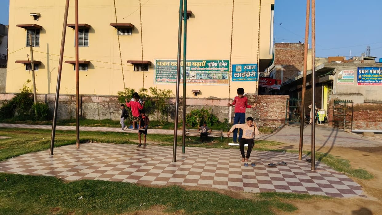 Hot roads, deserted markets... scorching heat wreaks havoc, mercury reaches 38 degrees in the district