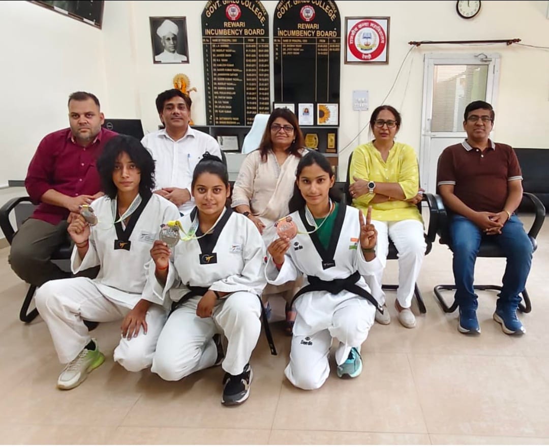 Girls show their strength in the international Taekwondo competition