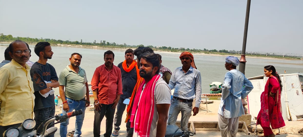 Two friends who drowned in Saryu are still missing even after five days...search continues