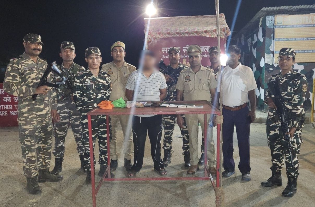 Nepali bus driver caught with 16 Bangladeshi passports, FIR lodged