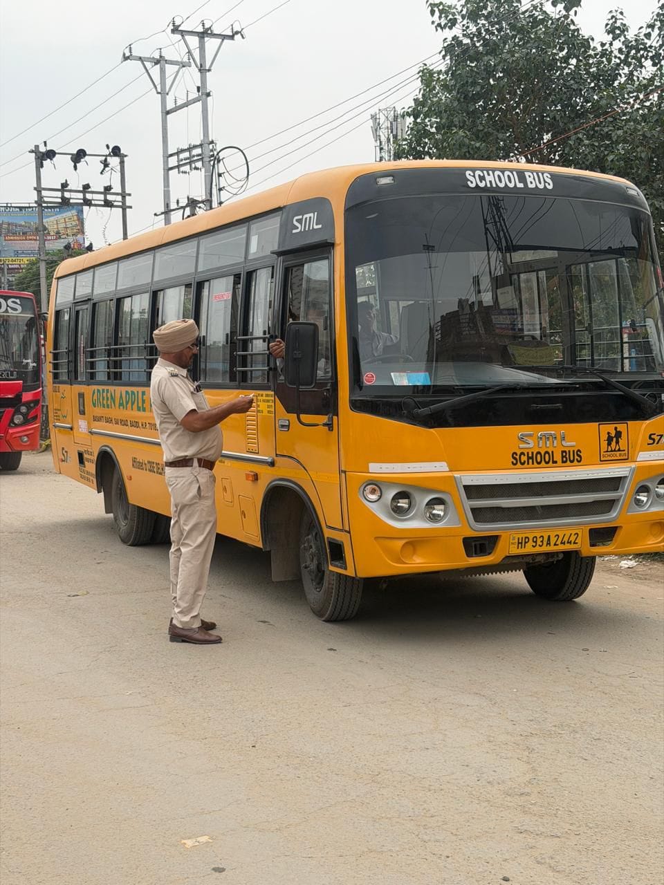 Baddi police strict on safety of school children, inspecting 62 buses and issuing challans to 12 drivers