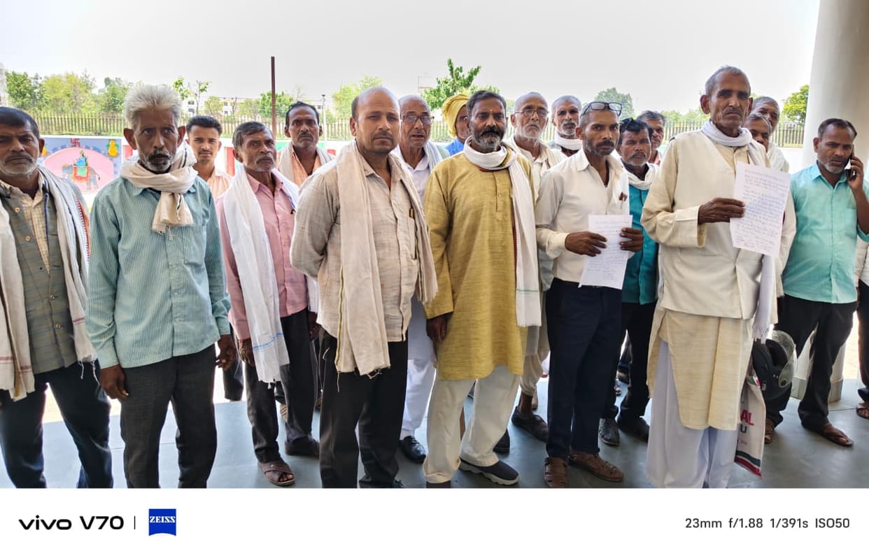 Farmers protested demanding to stop consolidation of land.