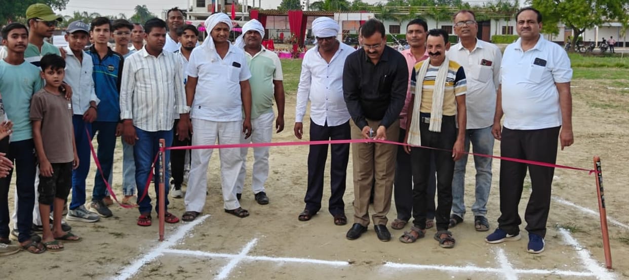 Tiwaripur team won the match by three wickets in a thrilling match.