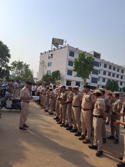 500 policemen were deployed for the counting of votes and five checkpoints were set up.