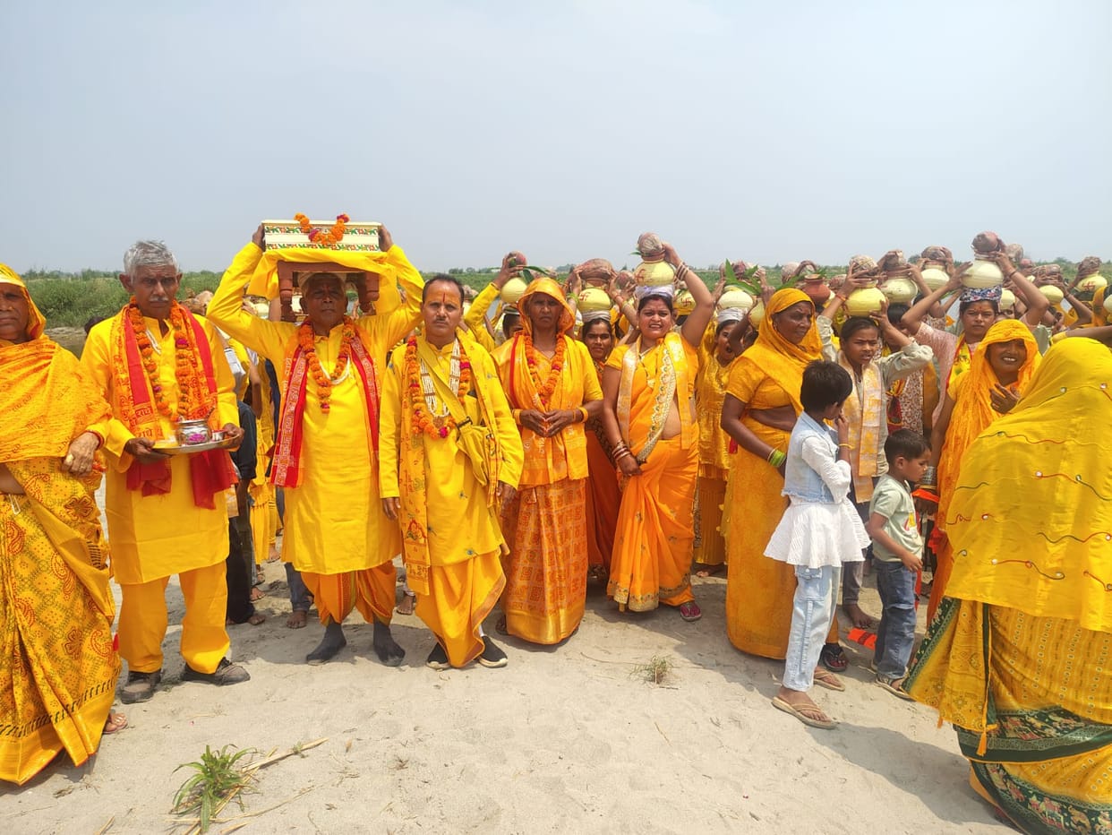 The Shrimad Bhagavat Week commenced with a Kalash Yatra; on the first day, the procession was carried out with participants clad in yellow attire, followed by a Havan and Puja.