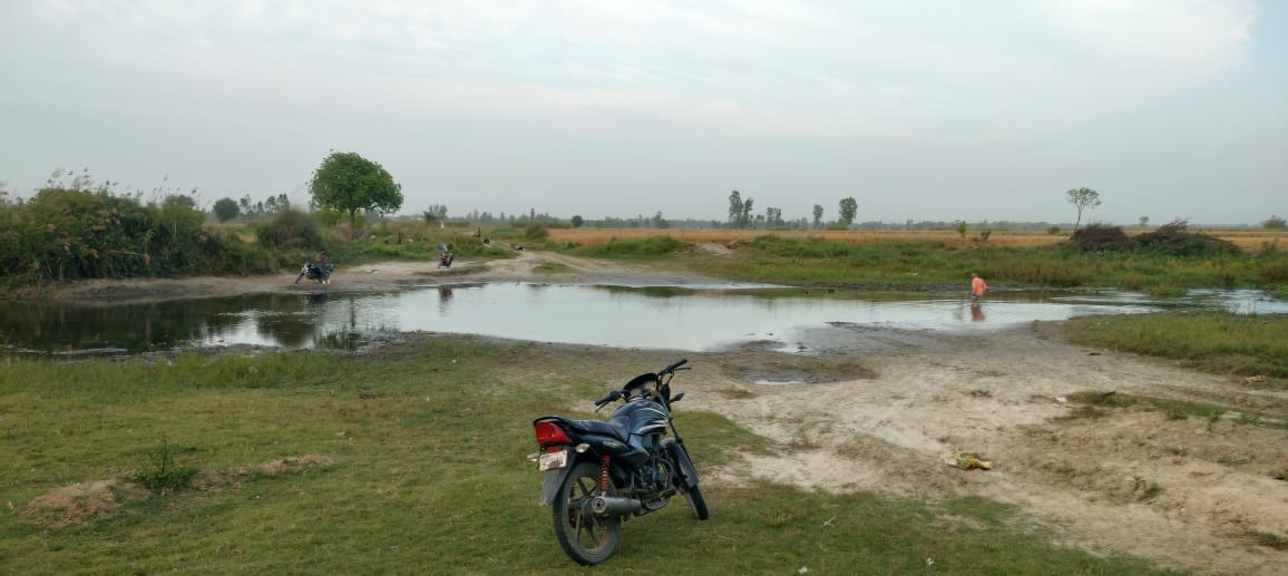 Work is sluggish and stalled, and there is doubt about the completion of projects within the stipulated timeframe.