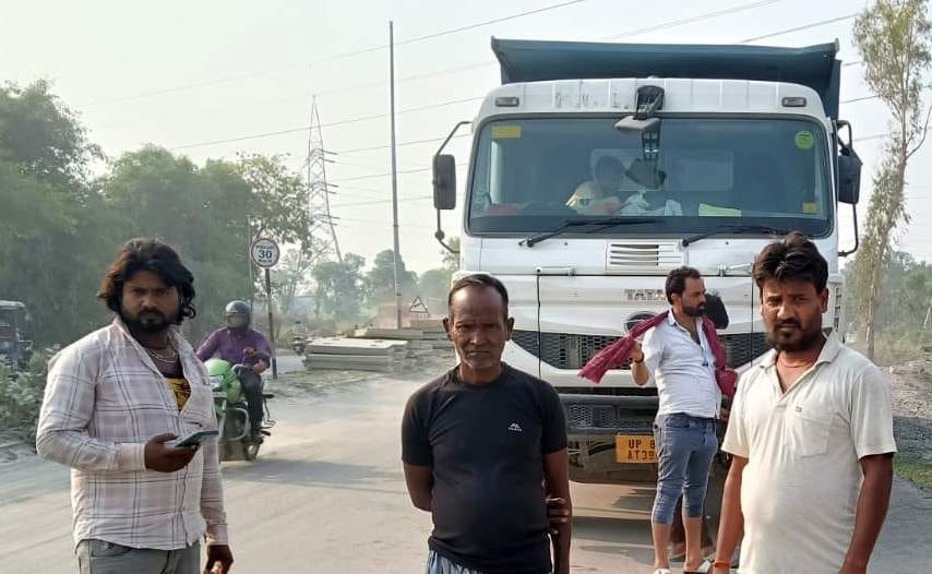 Ash Billows from Dumpers; Villagers' Anger Erupts