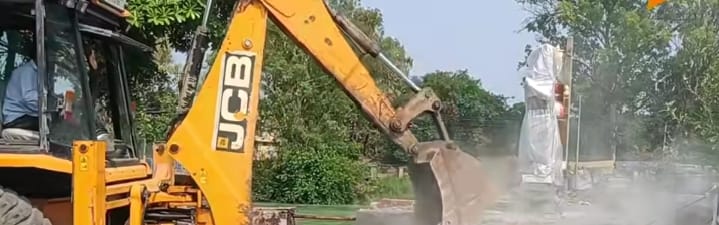 Illegal Construction Demolished On Kanwar Track On Court Orders ...