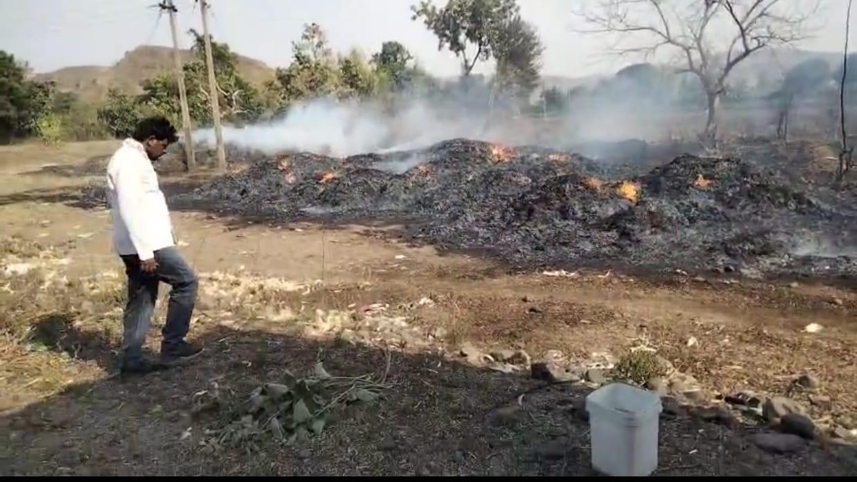 शाहपुर के मोरखेड़ा में भीषण आग