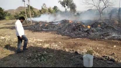 Massive Fire Destroys 60 Trolleys of Fodder in Burhanpur’s Morkheda