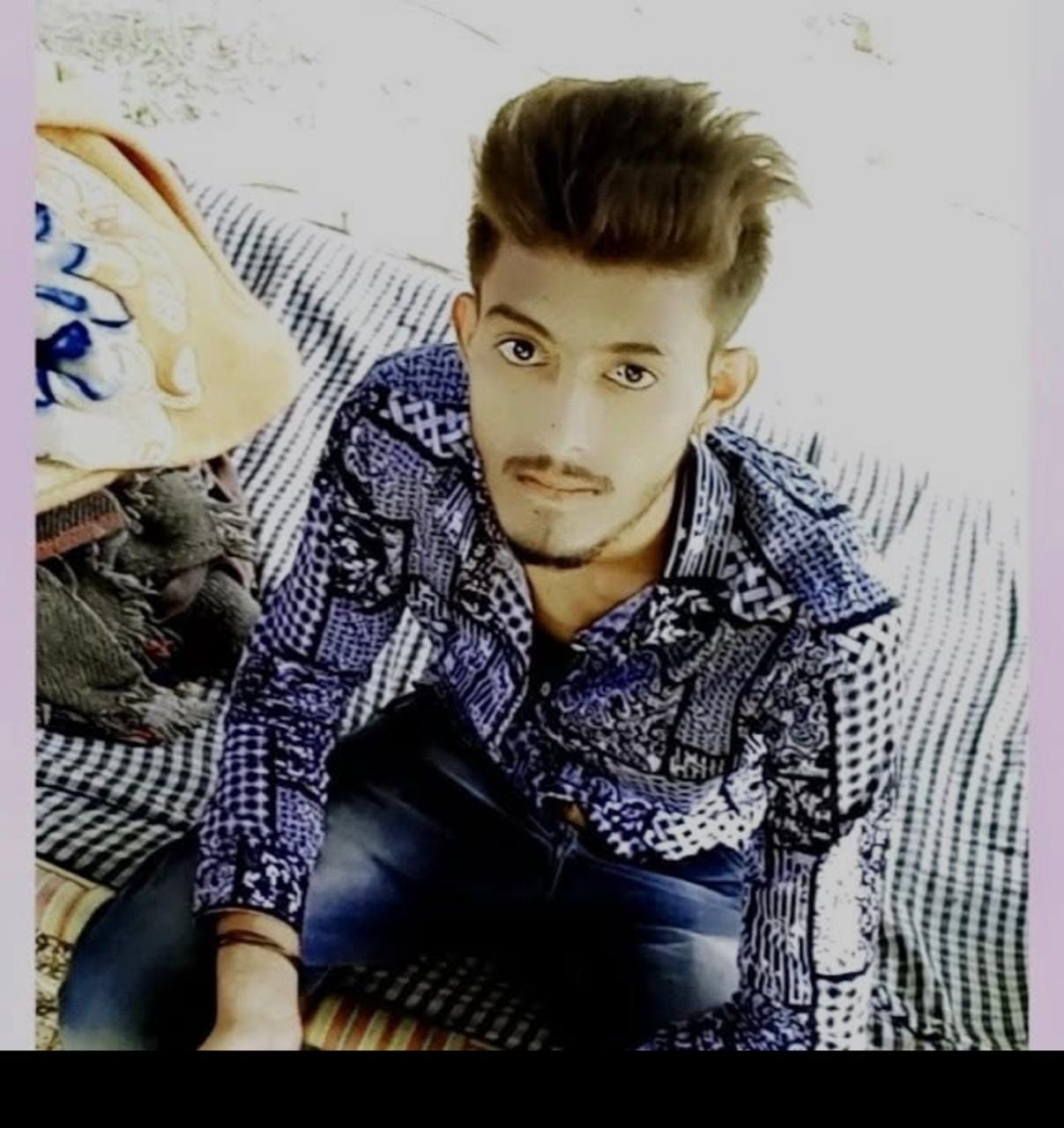 Driver stabbed to death in broad daylight in the middle of the market