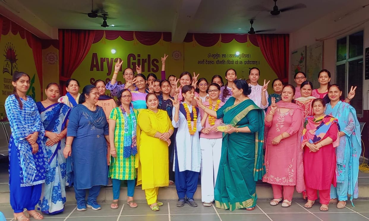 SBSE :: Garima got first position in Arya Girls Senior Secondary School