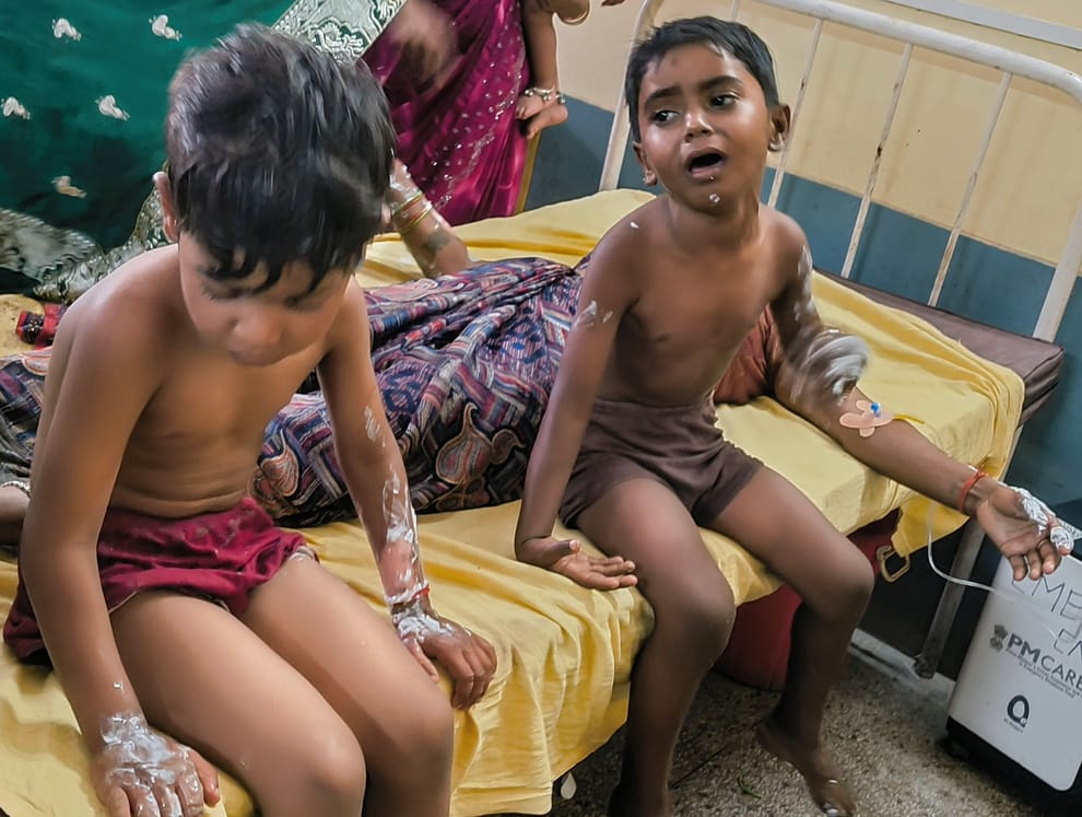 A tractor-trolley full of devotees overturned in a ditch, injuring 23 people including three children