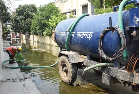 The problem was resolved, the Municipal Corporation started cleaning.