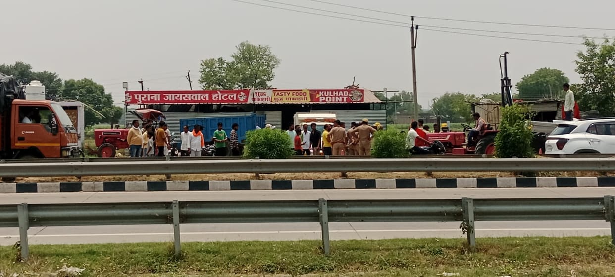Hotel operators and police clash over stopping highway construction