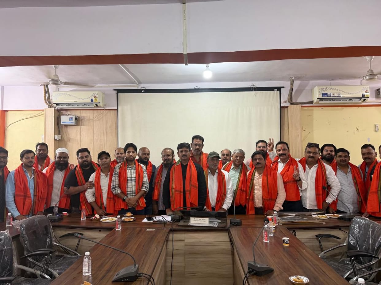 Satish elected president of Latush Road Business Board, Atul elected general secretarySatish elected president of Latush Road Business Board, Atul elected general secretary